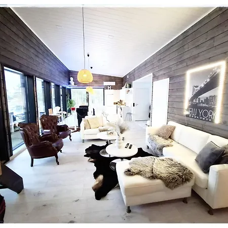 Huvilat High Class Living In Valo & Lakeside Sauna